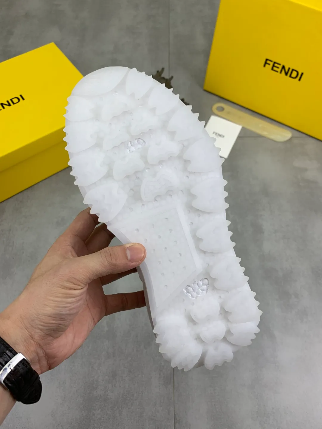 ​Men's shoes 💰P460 💰[New style] little monster 🆘 New FENDI (Fendi) new style 🕶️🕶️Simple routing effect, showing an elegant and cool driving shoe 🎬Using imported calfskin + first-layer pigskin lining🐂Excellent material🎬Detailed workmanship 🤗Comfortable foot feel➰➰. ​Pair it with any outfit to show your taste and temperament, low-key luxury ♻️Design ​simple and elegant ​noble and fashionable 🍃​Very loved and favored by trendy men 💓❤️size: 38-44 2️⃣colors available